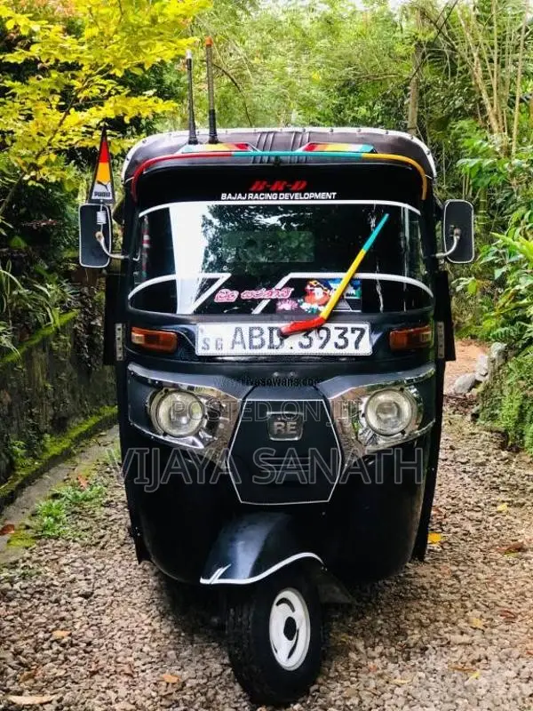 Bajaj RE 205 2015 Three Wheel (Used)