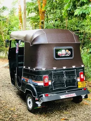Bajaj RE 205 2015 Three Wheel (Used)