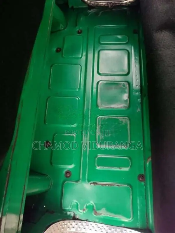 Bajaj 4 Stroke 2014 Three Wheel (Used)
