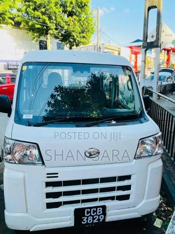 Daihatsu Hijet 2024 Van (Used)