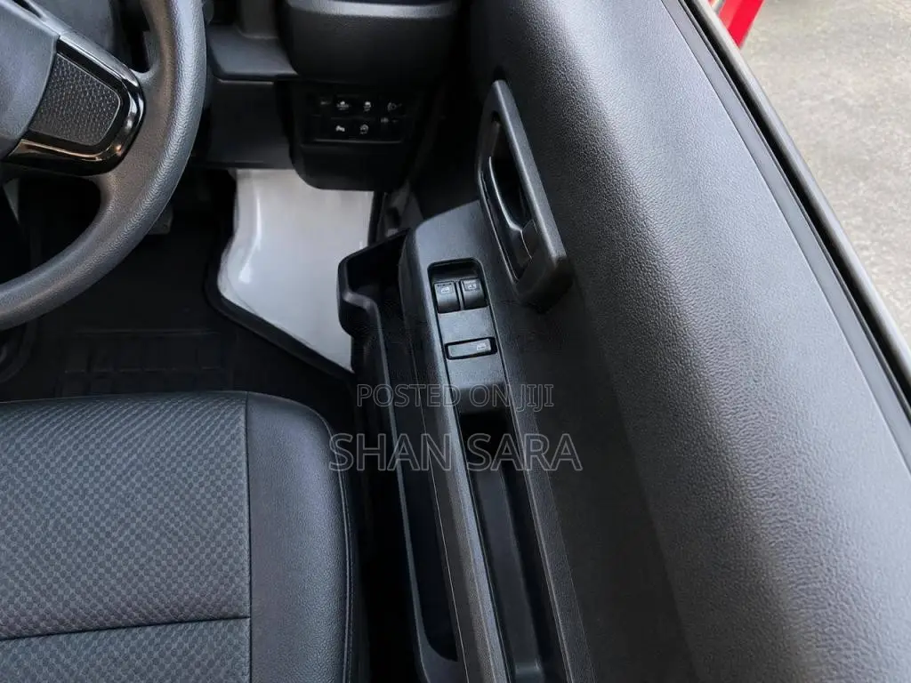 Daihatsu Hijet 2024 Van (Used)