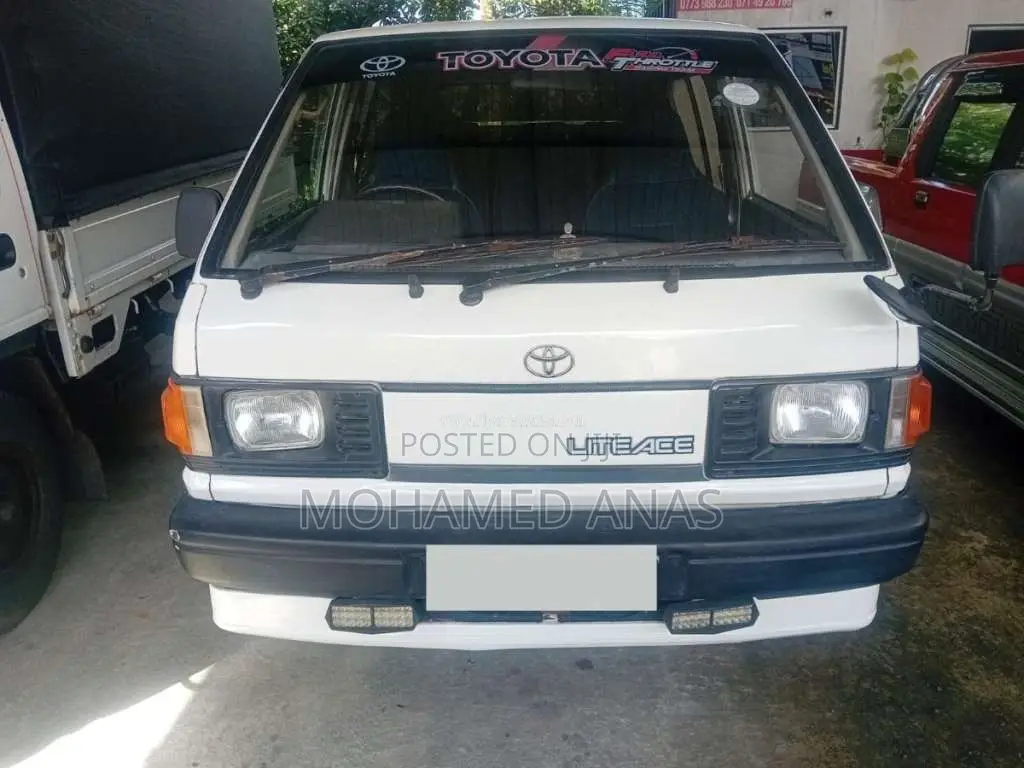 Toyota LiteAce 1990 Van (Used)