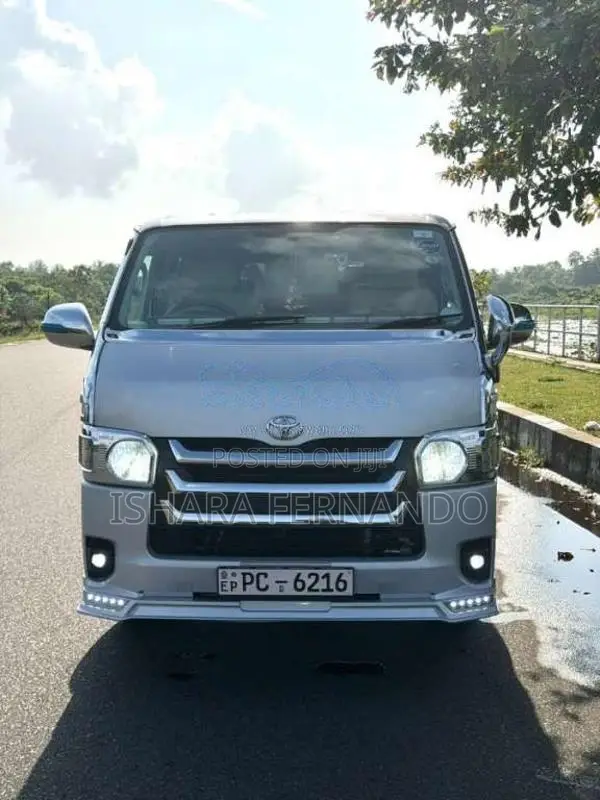 Toyota KDH 2008 Van (Used)