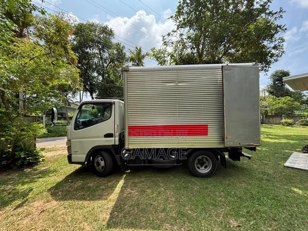 Mitsubishi Canter Fuso 2018 Lorry (Used)