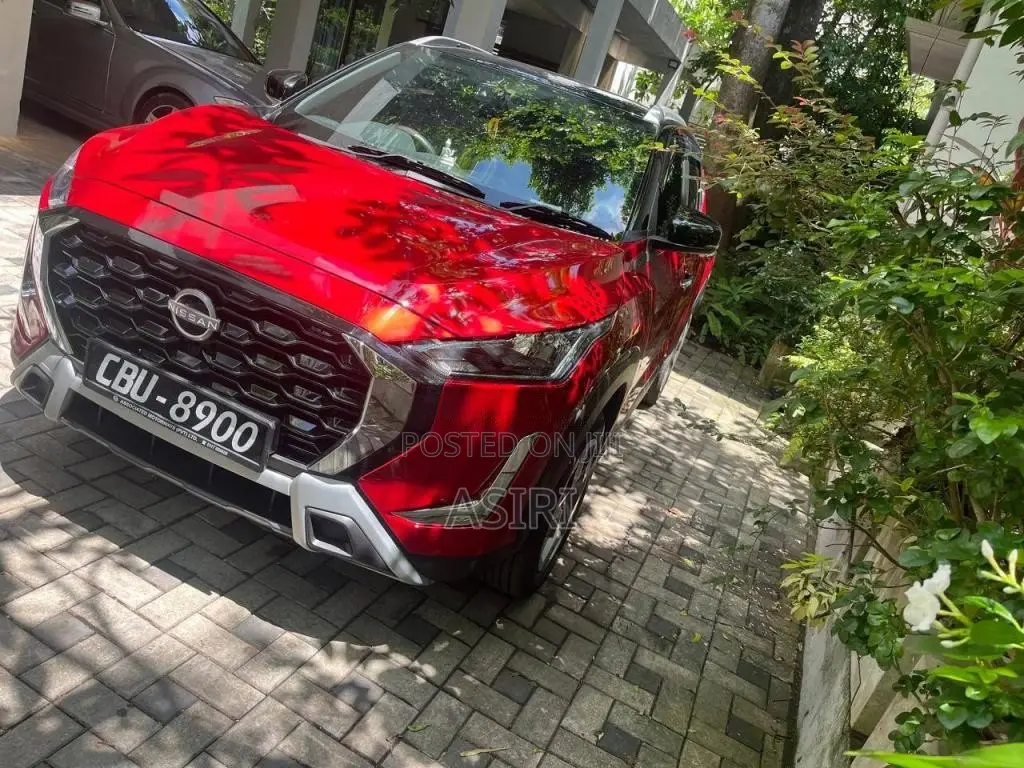 Nissan Magnite 2025 SUV (Used)