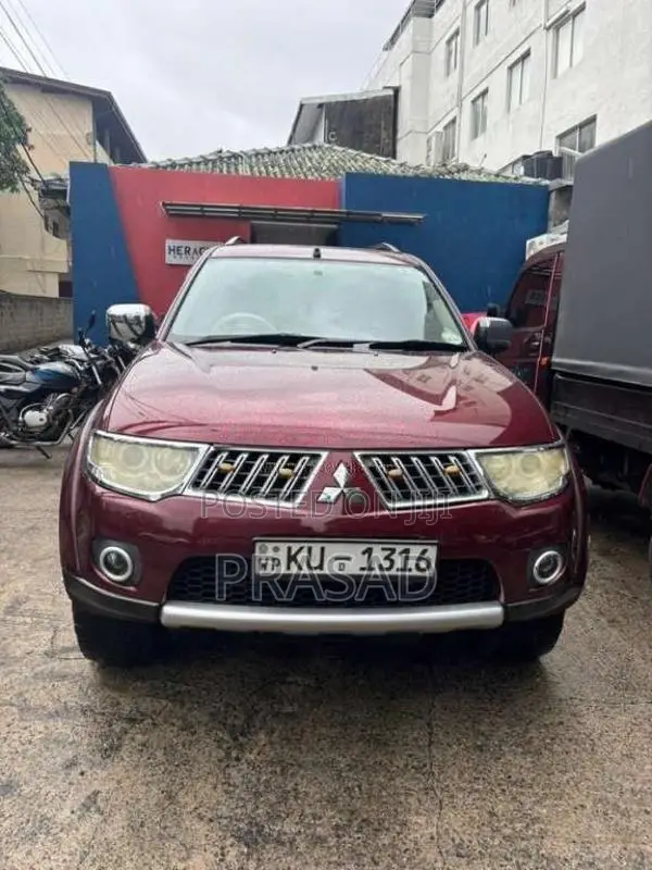 Mitsubishi Montero Sport 2012 SUV (Used)