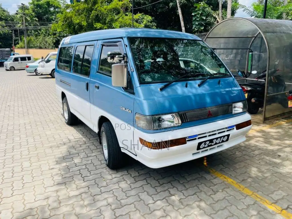Mitsubishi Po15 1990 Van (Used)