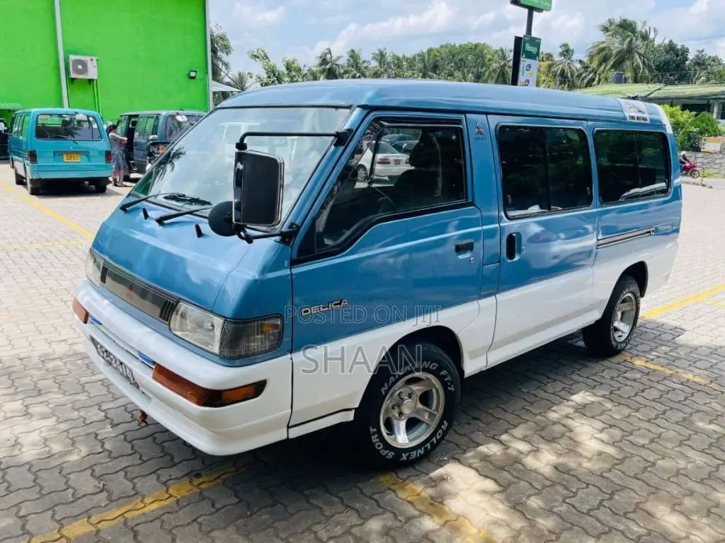 Mitsubishi Po15 1990 Van (Used)