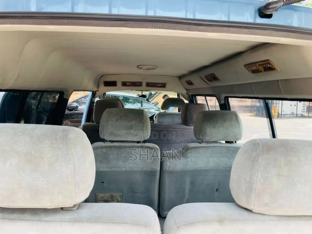 Mitsubishi Po15 1990 Van (Used)