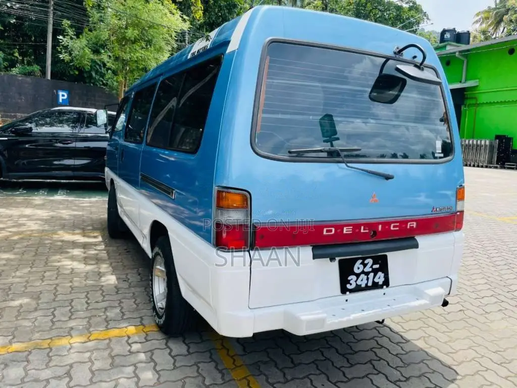Mitsubishi Po15 1990 Van (Used)