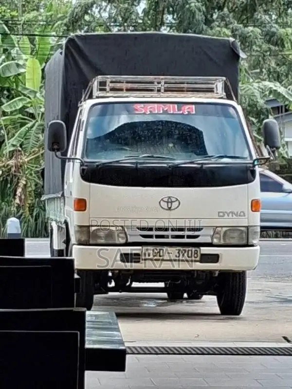 Toyota Dyna 2000 Lorry (Used)