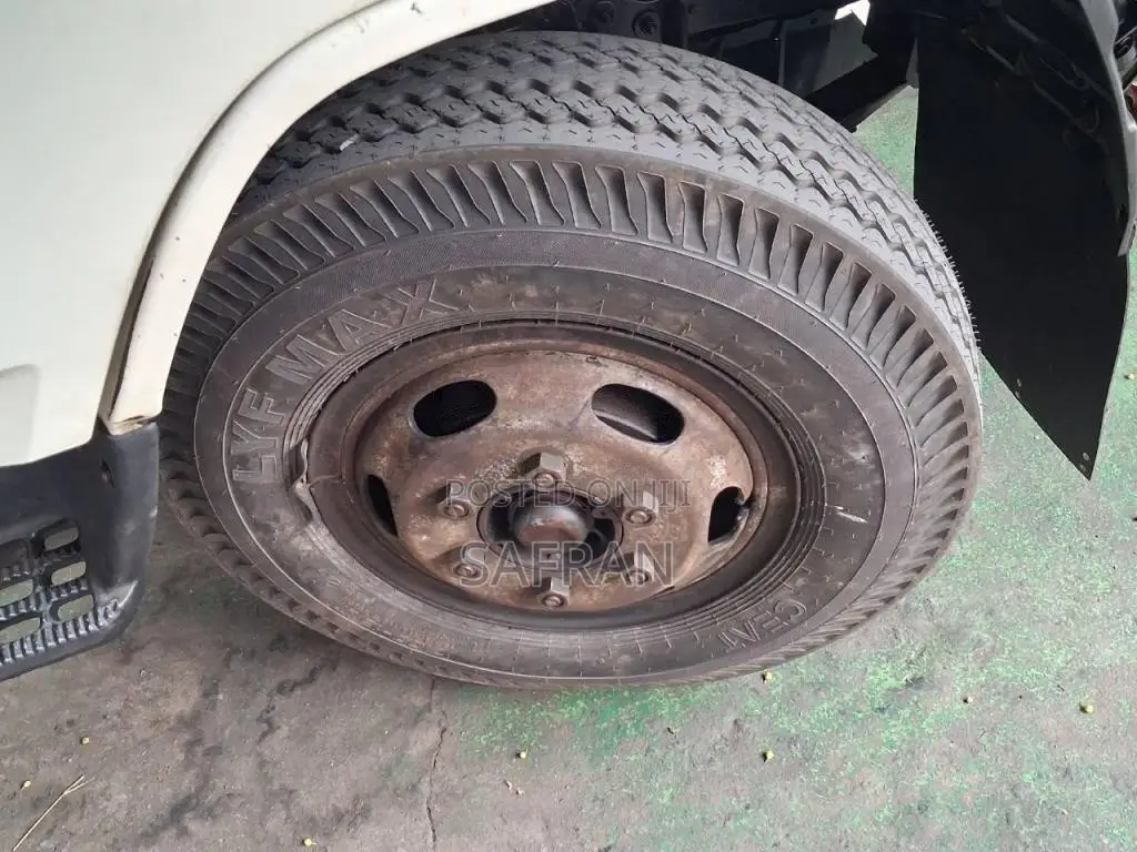 Toyota Dyna 2000 Lorry (Used)