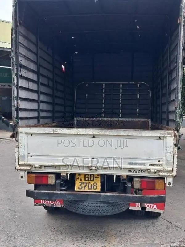 Toyota Dyna 2000 Lorry (Used)