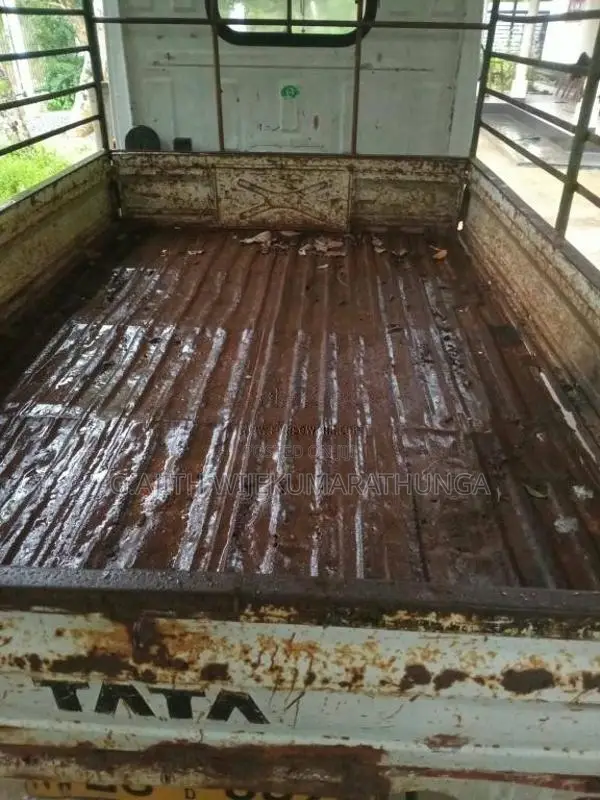 Tata Dimo Batta 2006 Lorry (Used)