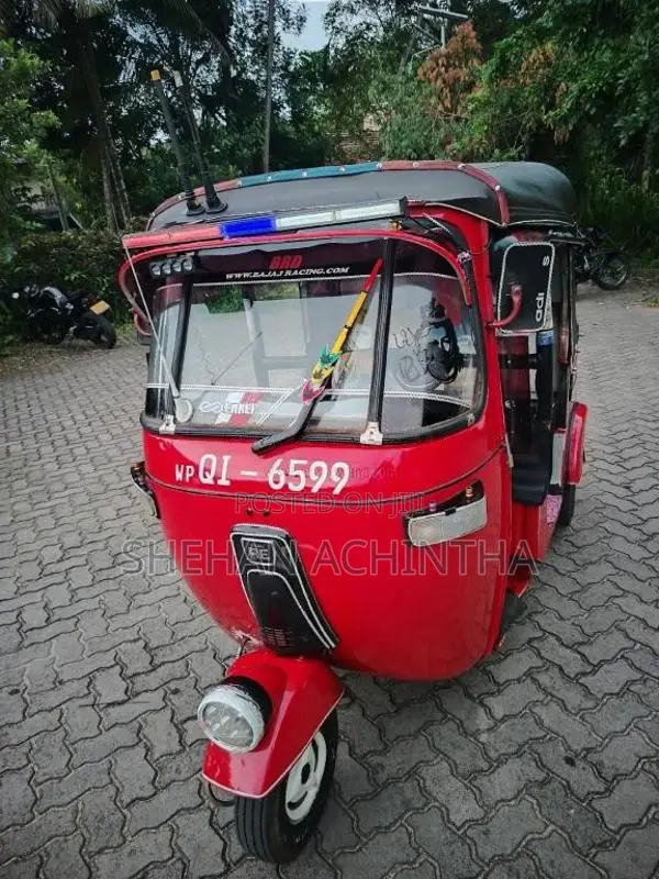 Bajaj 2 Stroke 2006 Three Wheel (Used)