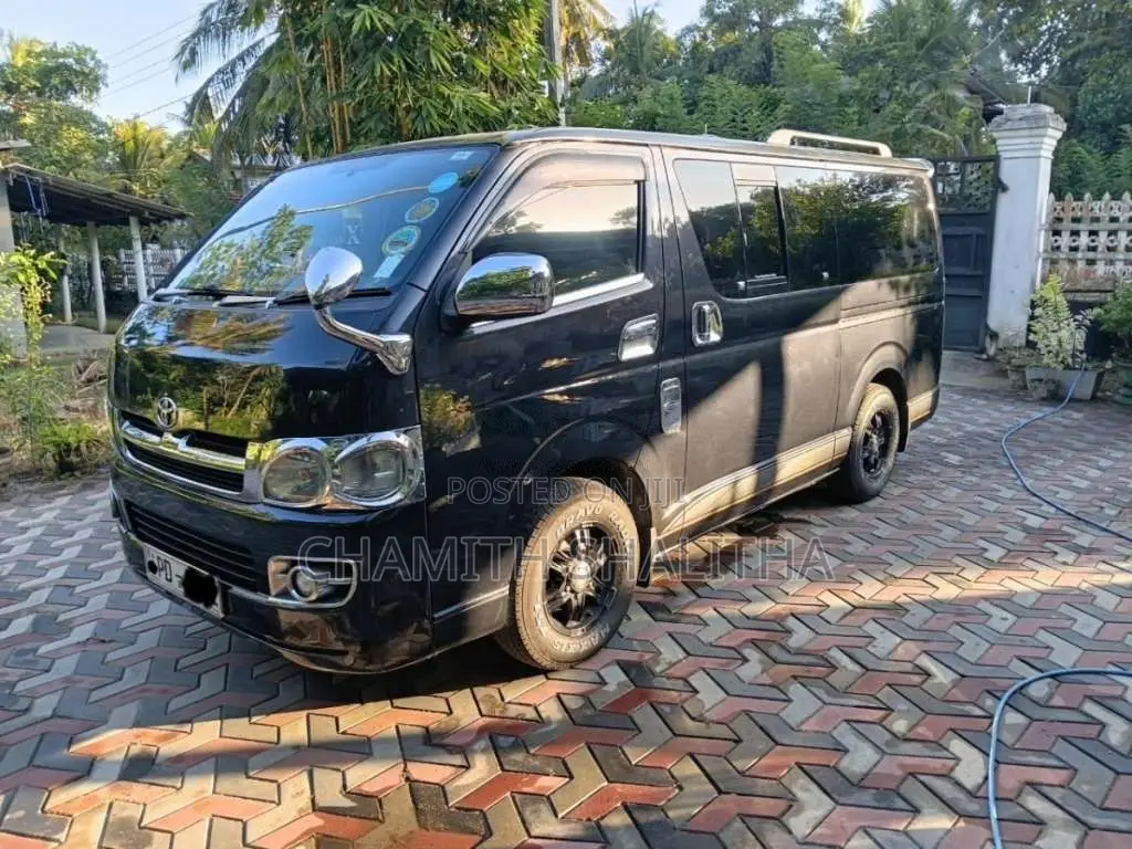 Toyota KDH Super GL 2006 Van (Used)