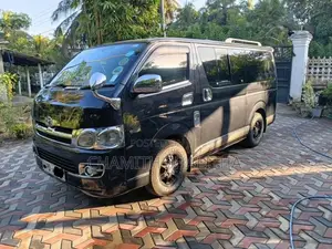 Toyota KDH Super GL 2006 Van (Used)