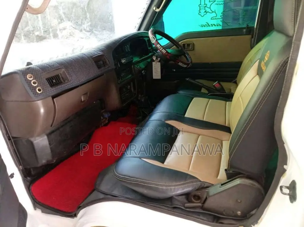 Nissan Caravan 1997 Van (Used)