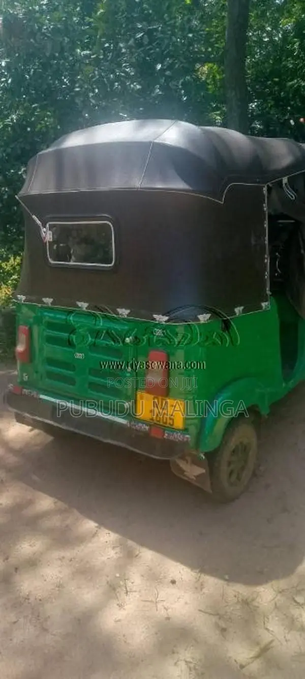 Bajaj 2 Stroke 2006 Three Wheel (Used)