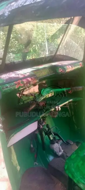 Bajaj 2 Stroke 2006 Three Wheel (Used)