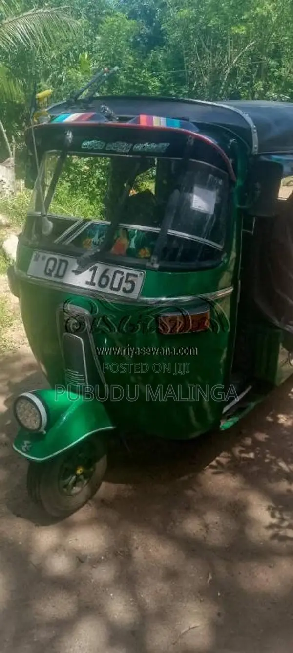 Bajaj 2 Stroke 2006 Three Wheel (Used)