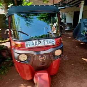 Bajaj RE 205 2014 Three Wheel (Used)
