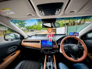 Honda Vezel 2014 SUV (Used)