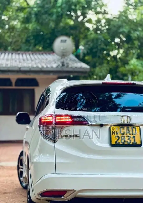 Honda Vezel 2014 SUV (Used)
