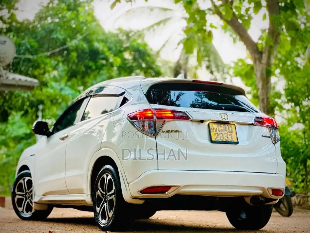 Honda Vezel 2014 SUV (Used)