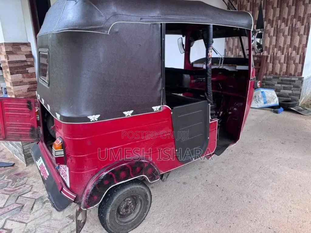 Bajaj 2 Stroke 1996 Three Wheel (Used)