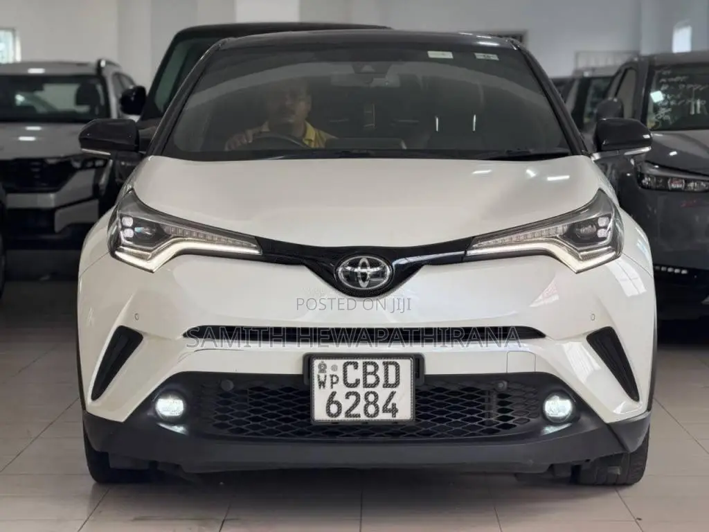 Toyota CHR GT LED 2018 SUV (Used)