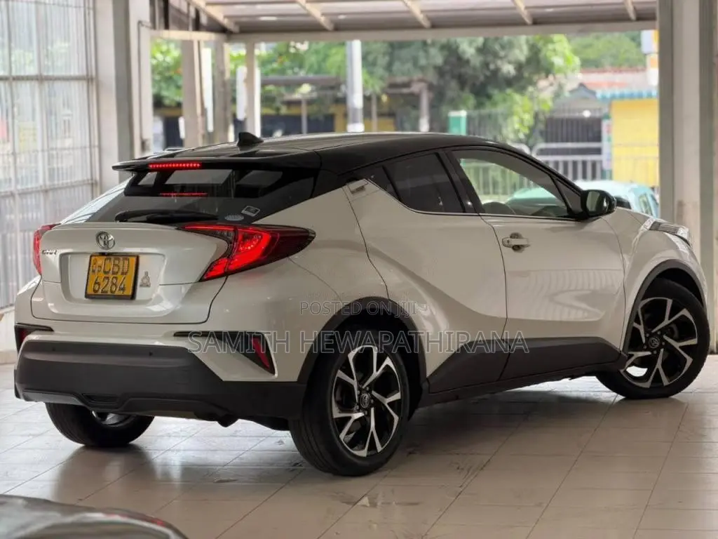 Toyota CHR GT LED 2018 SUV (Used)