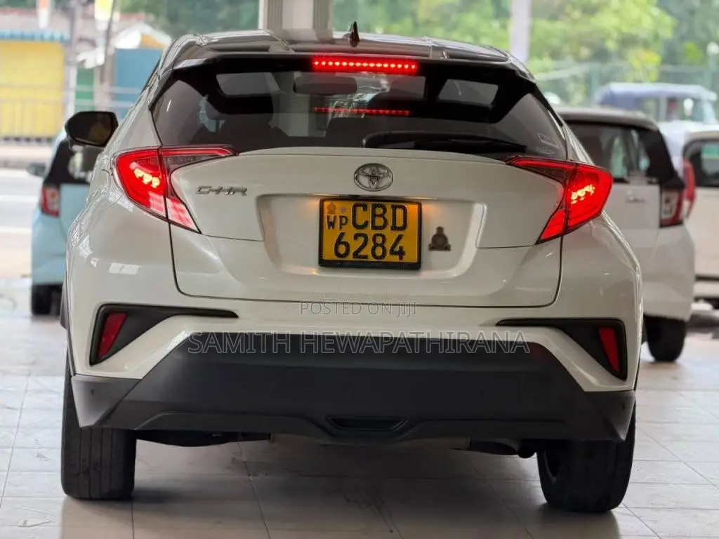 Toyota CHR GT LED 2018 SUV (Used)