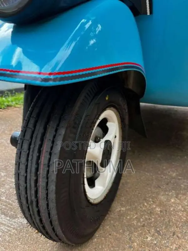 Bajaj 4 Stroke 2007 Three Wheel (Used)
