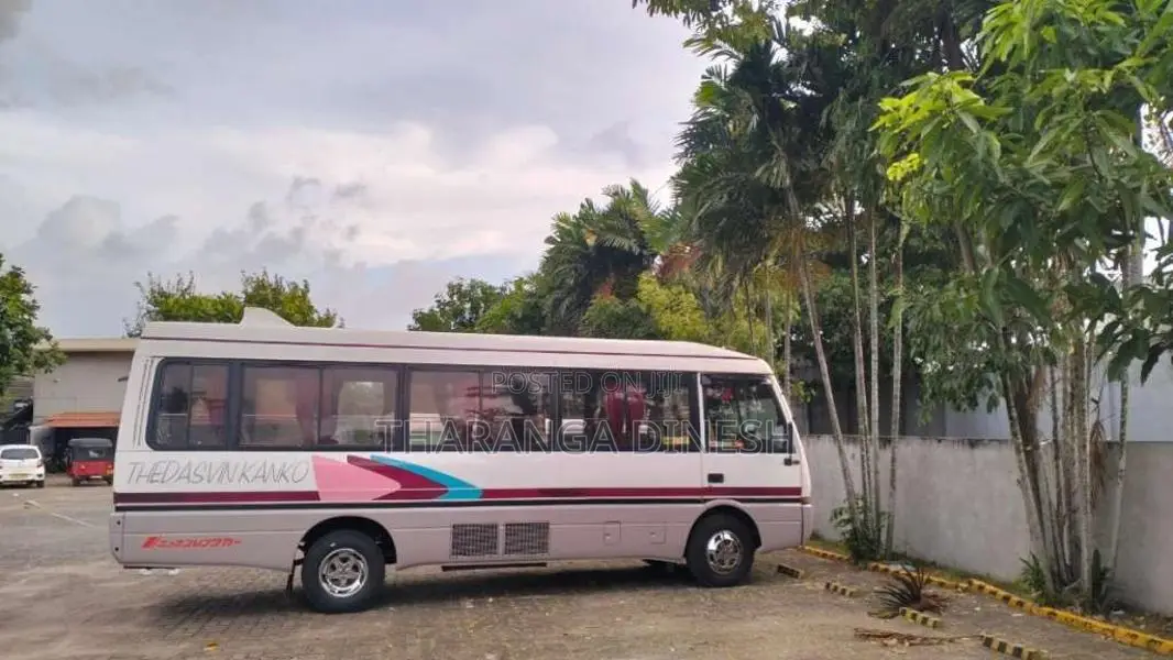 Mitsubishi Rosa 1988 Bus (Used)