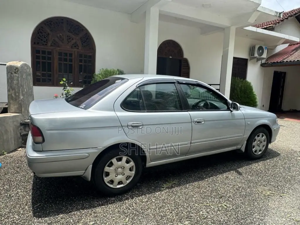 Nissan FB15 Super Saloon 2000 Car (Used)
