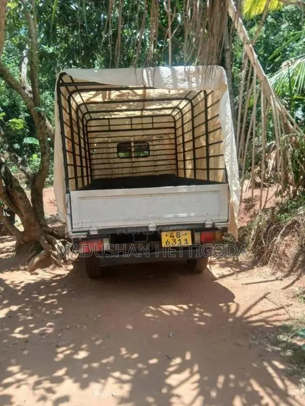 Toyota Dyna 1984 Lorry (Used)