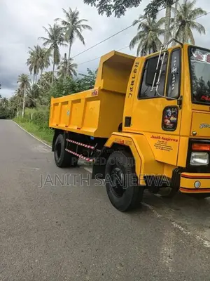 Ashok-Leyland Leyland 2013 Lorry (Used)