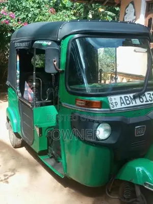 Bajaj 4 Stroke 2016 Three Wheel (Used)