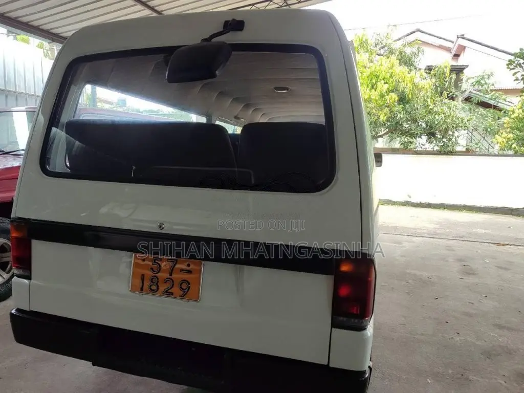 Mazda Brawny 1995 Van (Used)