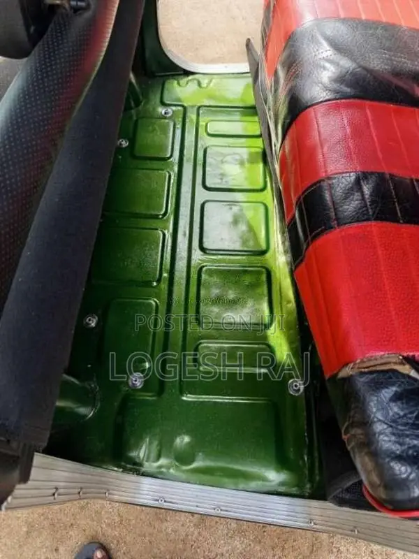 Bajaj RE 205 2015 Three Wheel (Used)