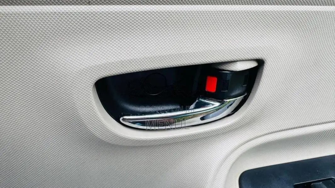 Toyota Aqua 2014 Car (Used)