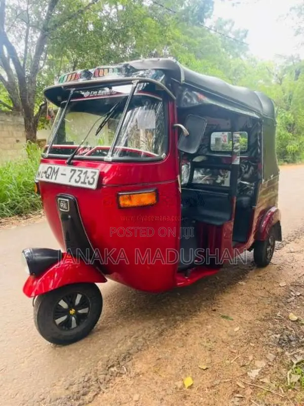 Bajaj 4 Stroke 2007 Three Wheel (Used)