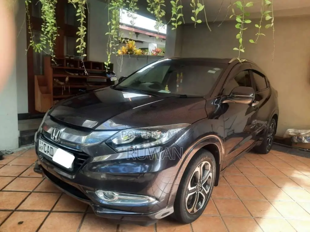Honda Vezel 2014 SUV (Used)