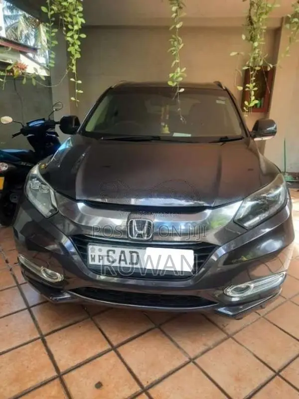 Honda Vezel 2014 SUV (Used)