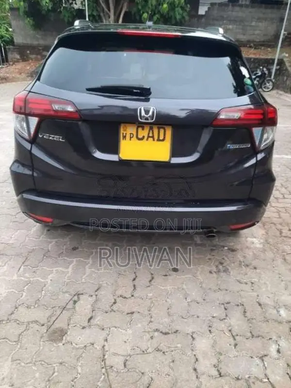 Honda Vezel 2014 SUV (Used)