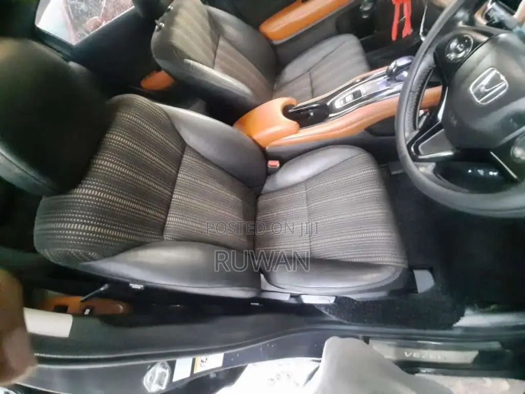 Honda Vezel 2014 SUV (Used)