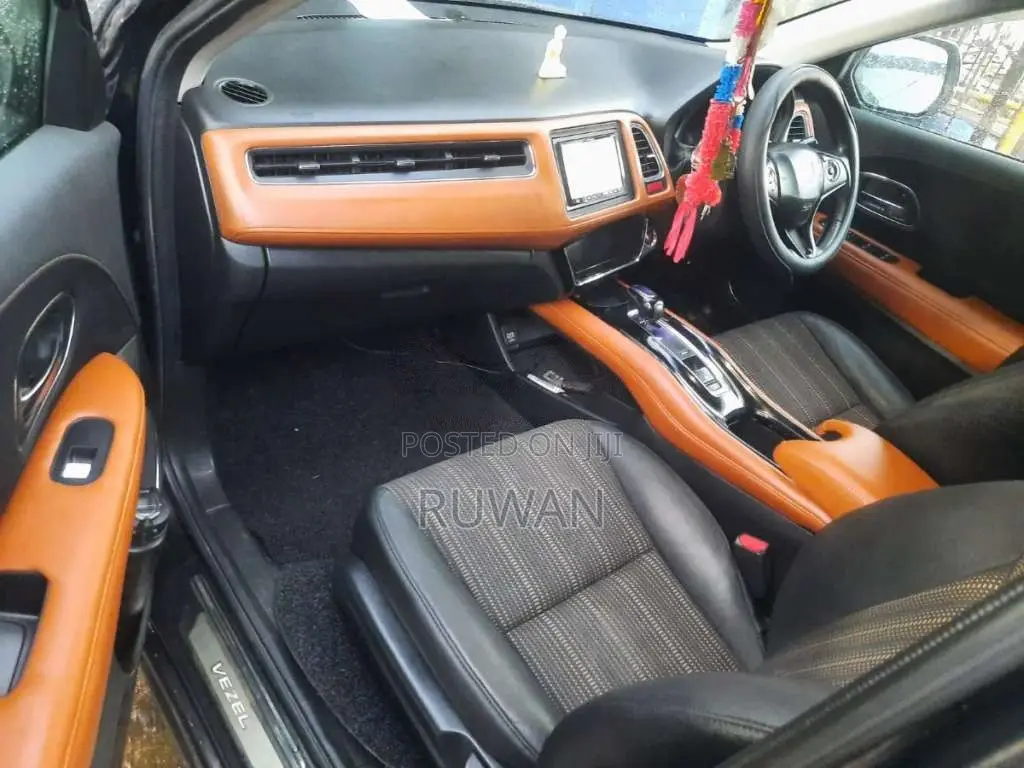 Honda Vezel 2014 SUV (Used)