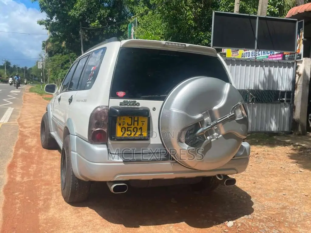 Suzuki Escudo 2004 SUV (Used)