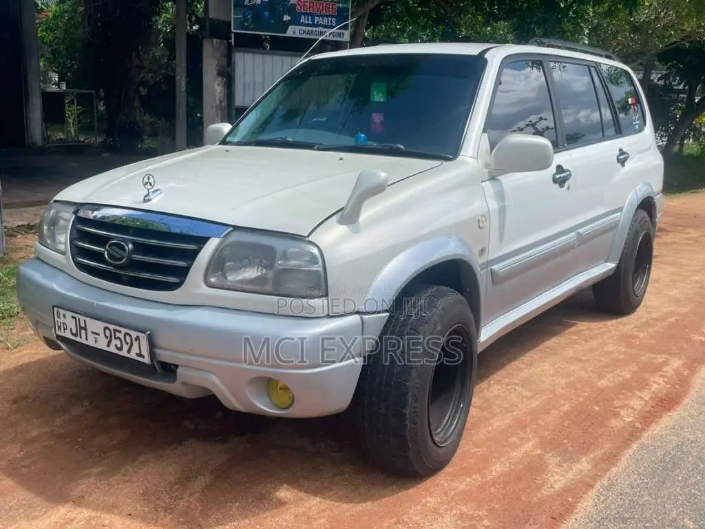 Suzuki Escudo 2004 SUV (Used)